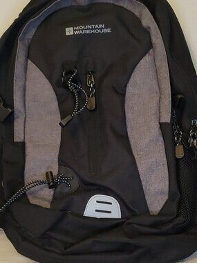 Mountain Warehouse Large Hiking Daypack Backpack Black/Gray Zip  Padded Straps